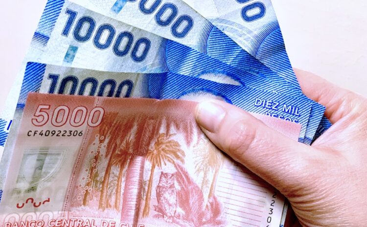  Tres AFP comenzaron con el proceso para solicitar el bono de 200 mil pesos