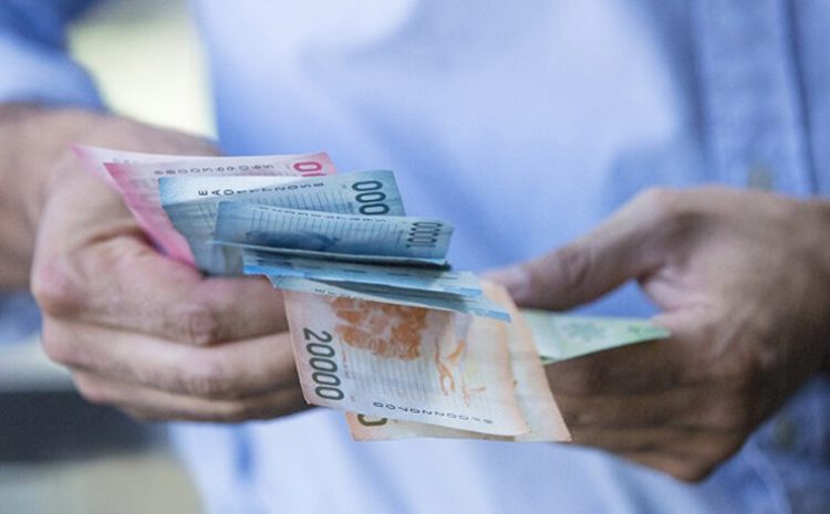  Gobierno anuncia sueldo mínimo de 400 mil, medidas ante aumento de la inflación y trabajo decente